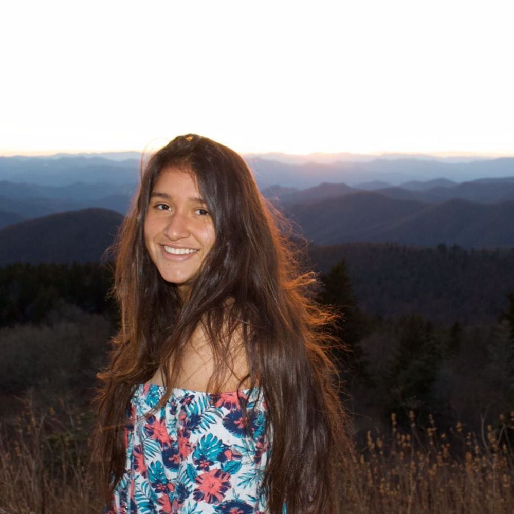 Meet your Posher, Ximena